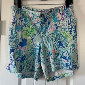 Lilly Pulitzer Floral Print Women's Shorts size 16
